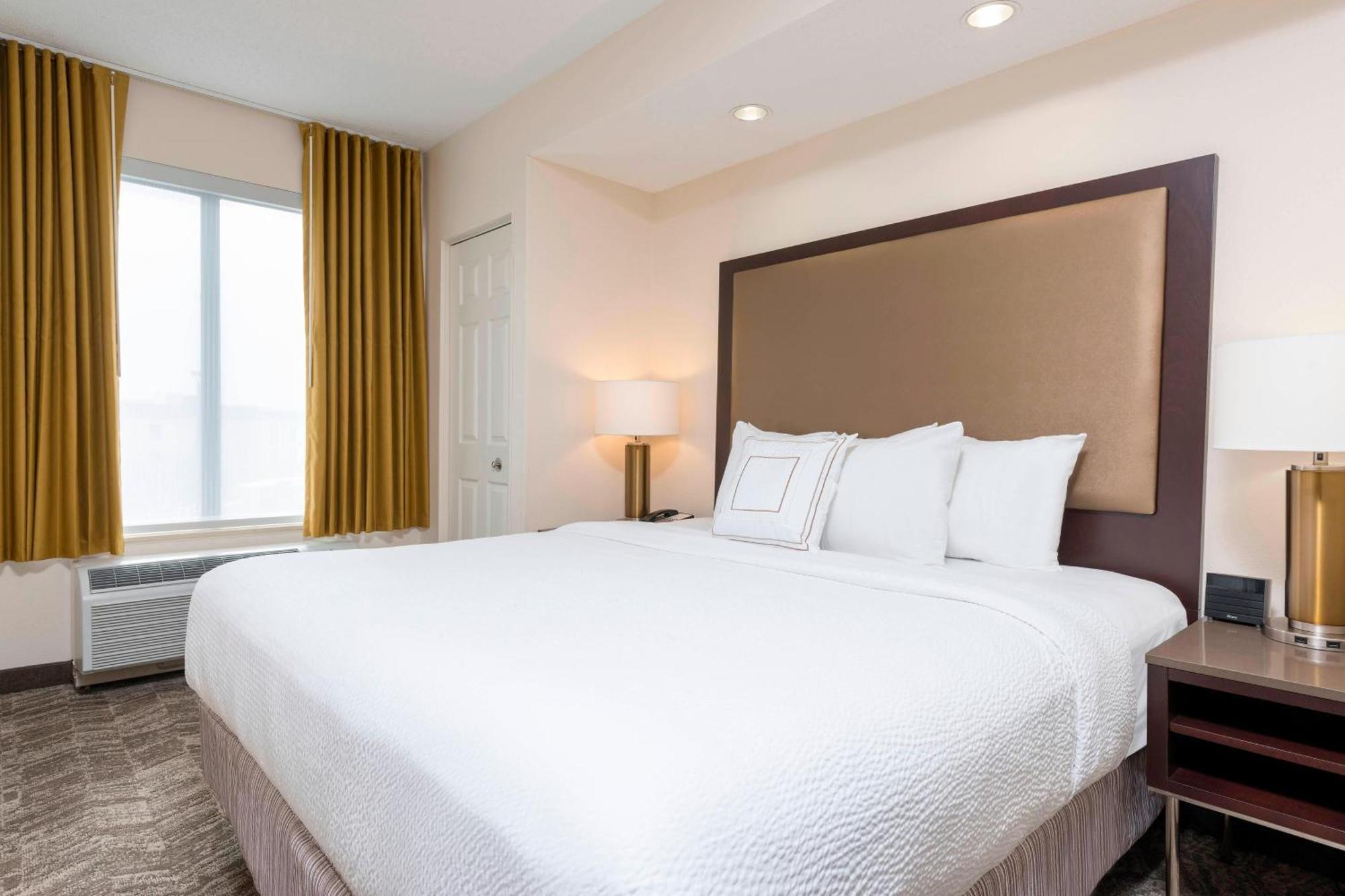 Springhill Suites Grand Rapids North Walker Buitenkant foto