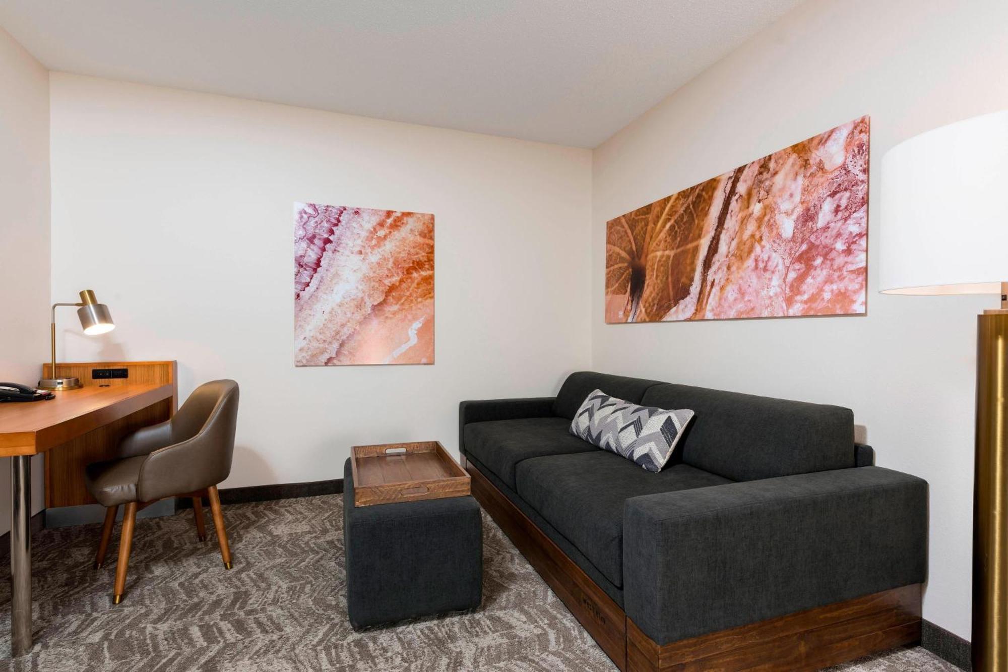Springhill Suites Grand Rapids North Walker Buitenkant foto