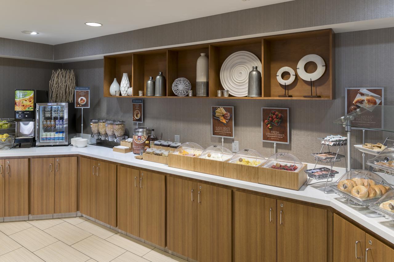 Springhill Suites Grand Rapids North Walker Buitenkant foto