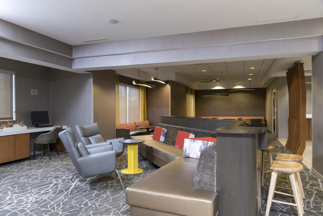 Springhill Suites Grand Rapids North Walker Buitenkant foto