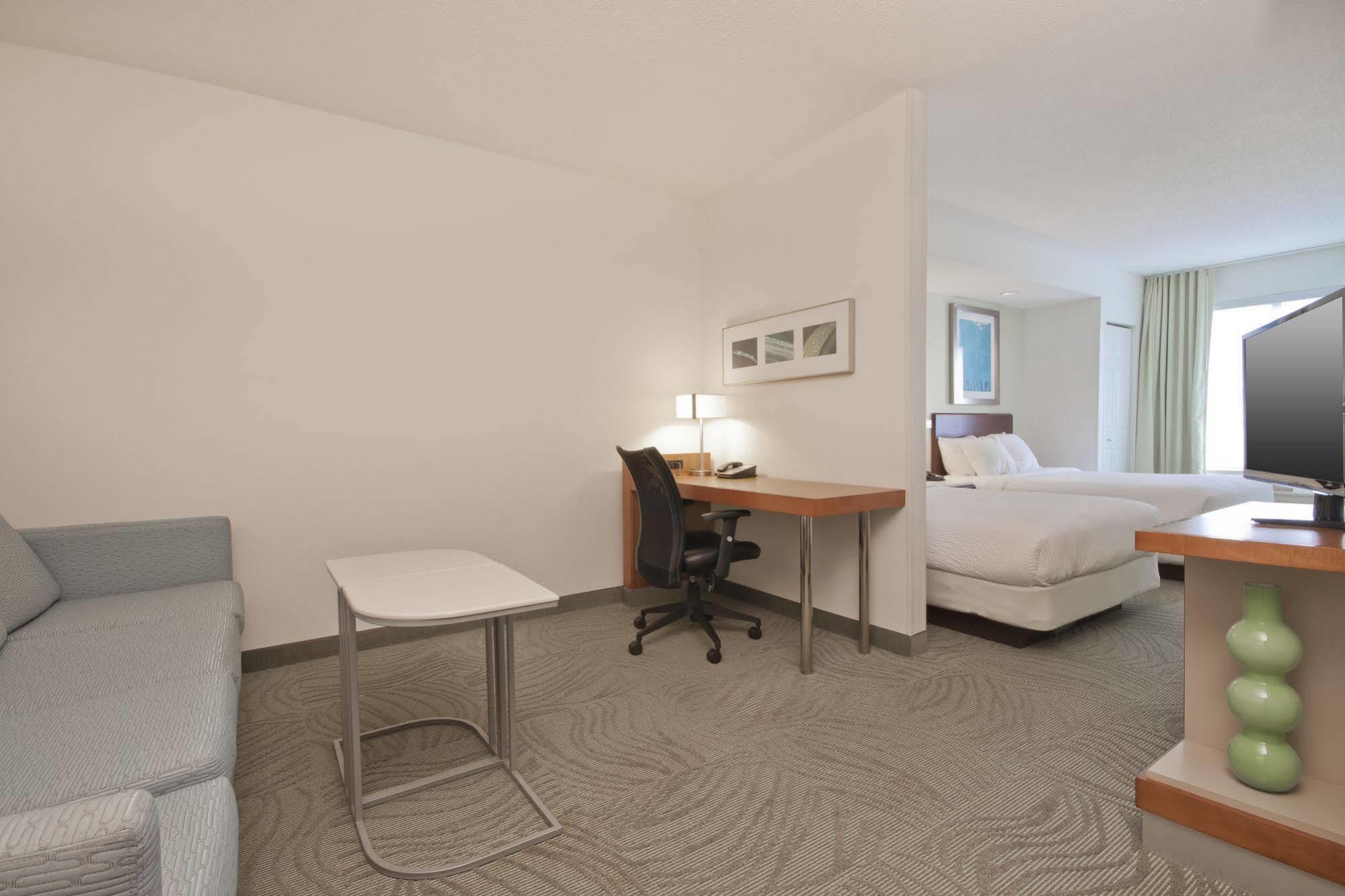 Springhill Suites Grand Rapids North Walker Buitenkant foto