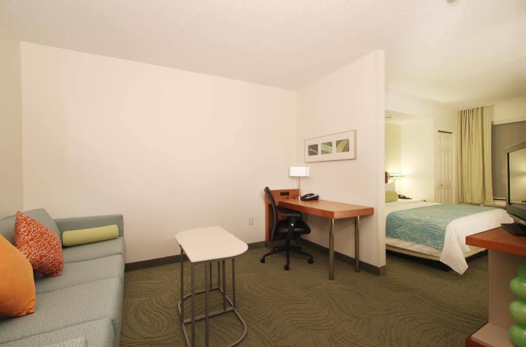 Springhill Suites Grand Rapids North Walker Buitenkant foto