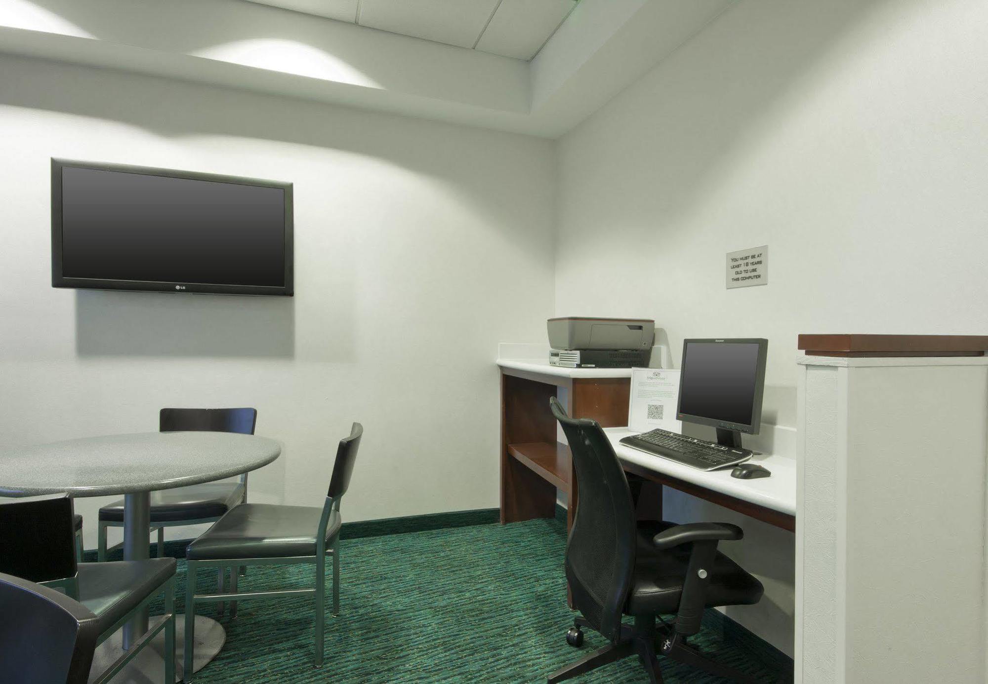 Springhill Suites Grand Rapids North Walker Buitenkant foto
